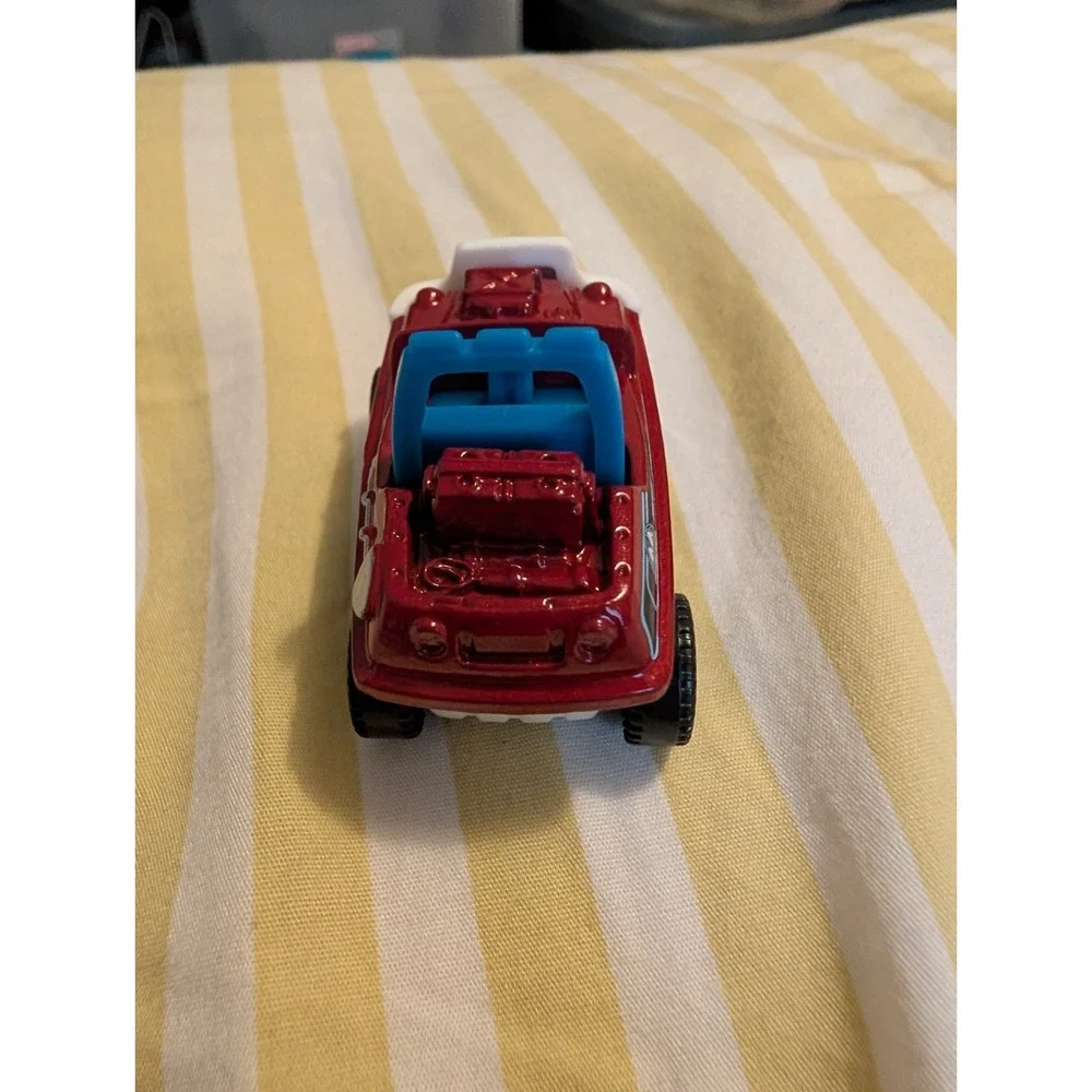 Matchbox 2011 ATV 6X6 Wheels Diecast Toy Car Red Blue White 1:64 MB831